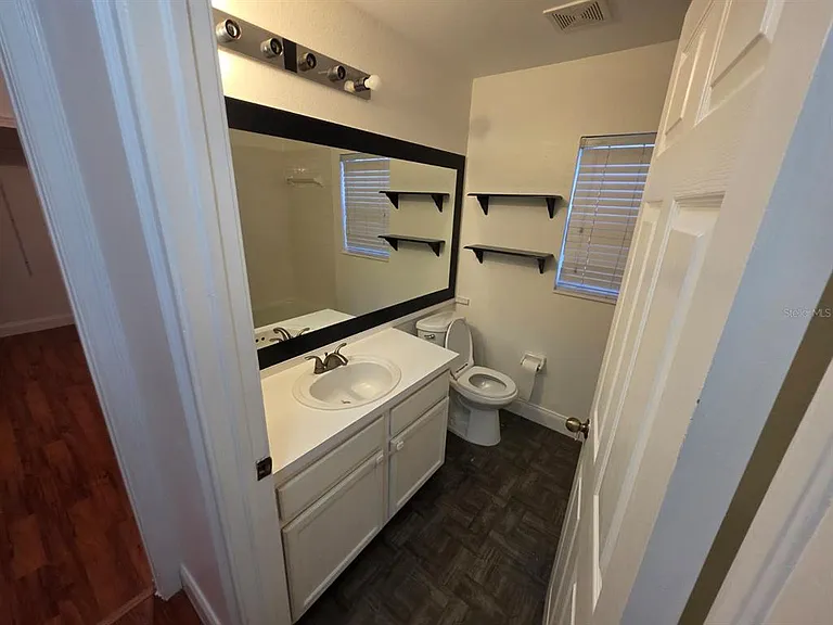 6018 Charloma Dr — Photo 15