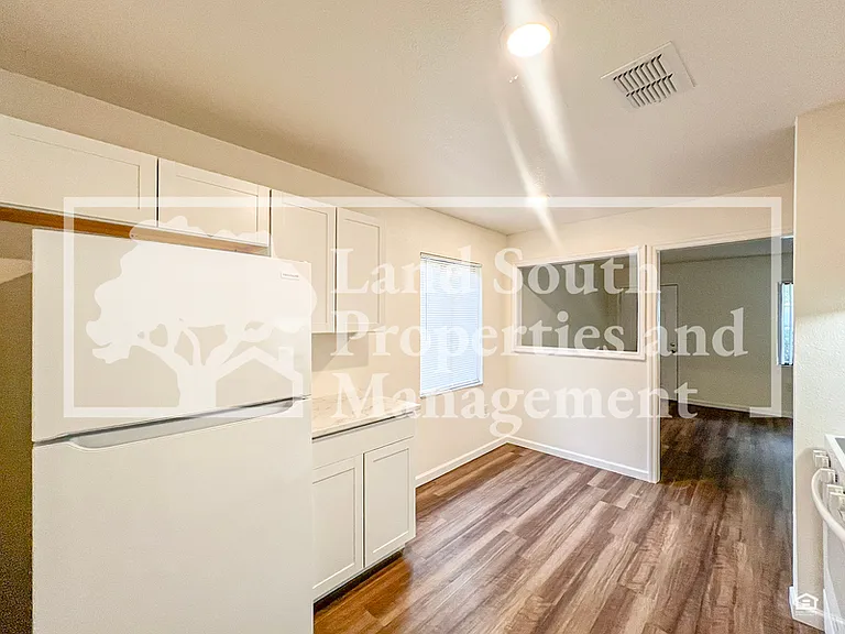 124 Rosalynn Cir — Photo 8
