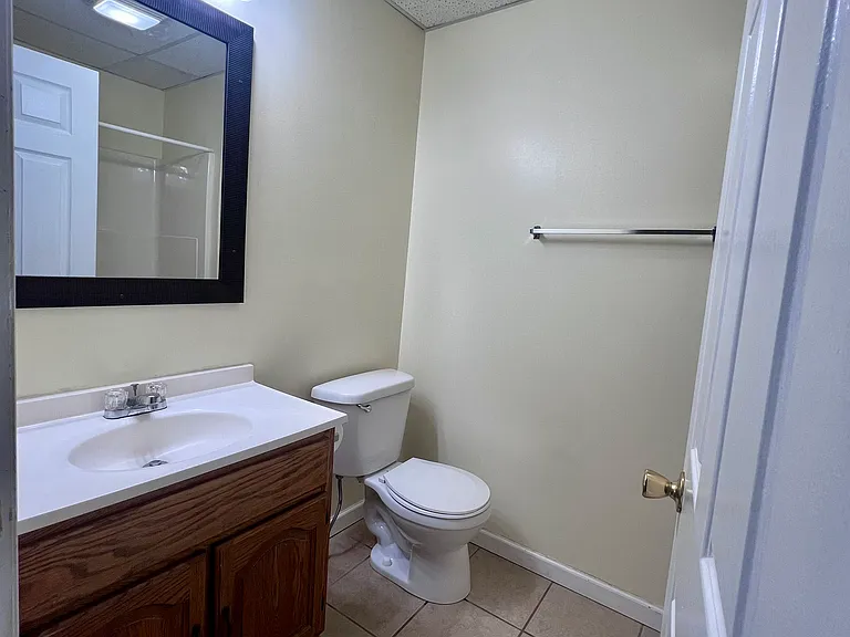 264 Mechanic St #G — Photo 13