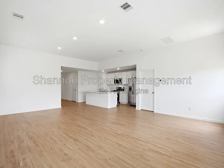 27147 Breakaway Ln — Photo 5