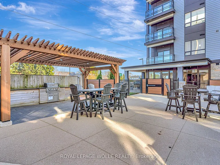255 Northfield Dr E #302 — Photo 44