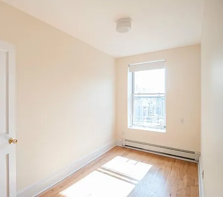Rented by Brooklyn Bridge | media 12