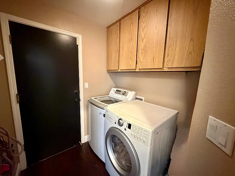 2205 Prestwick Dr — Photo 27
