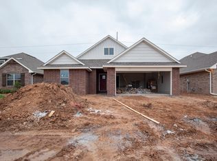 9121 Poppey Pl, Yukon, OK 73099