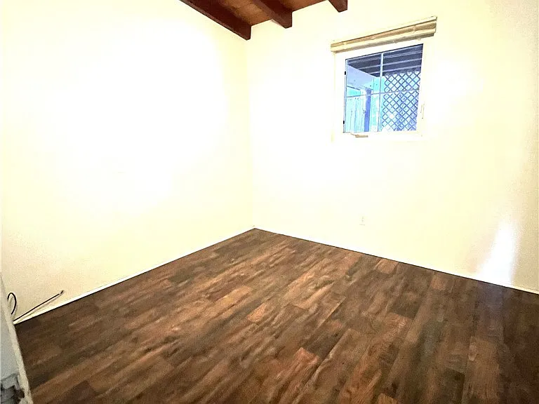 725 Tyrol Dr — Photo 7