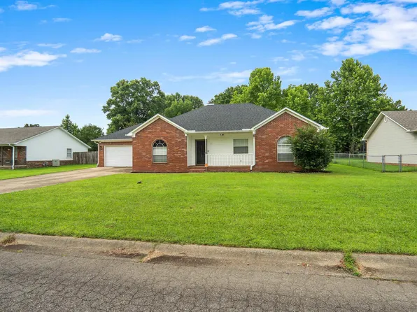 15 Red Oak Dr, Cabot, AR 72023