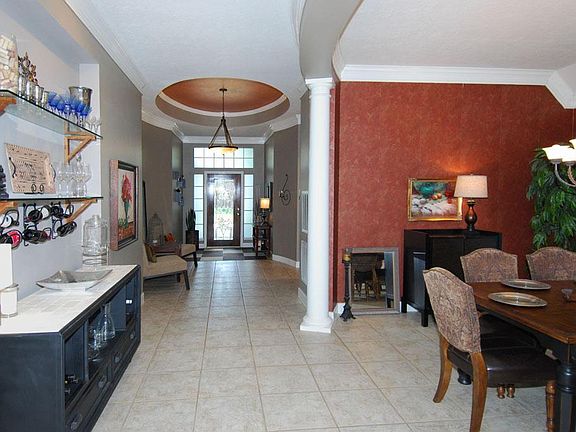 4th image of 5402 Hickory Village Dr
