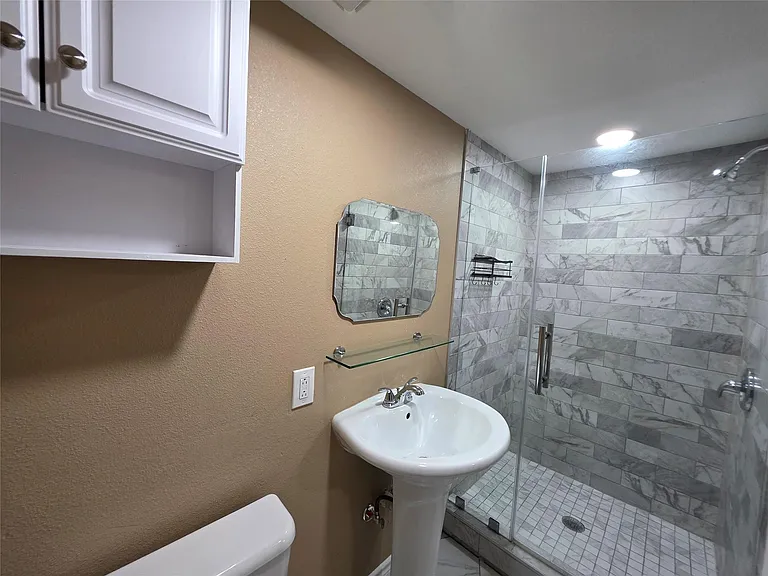 4105 Rutland St — Photo 6