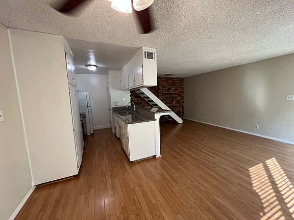 3rd image of 5181 Connecticut Dr APT 2