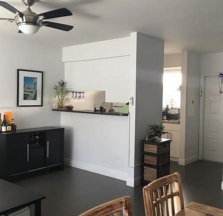 5th image of 798 Crandon Blvd APT 30-C