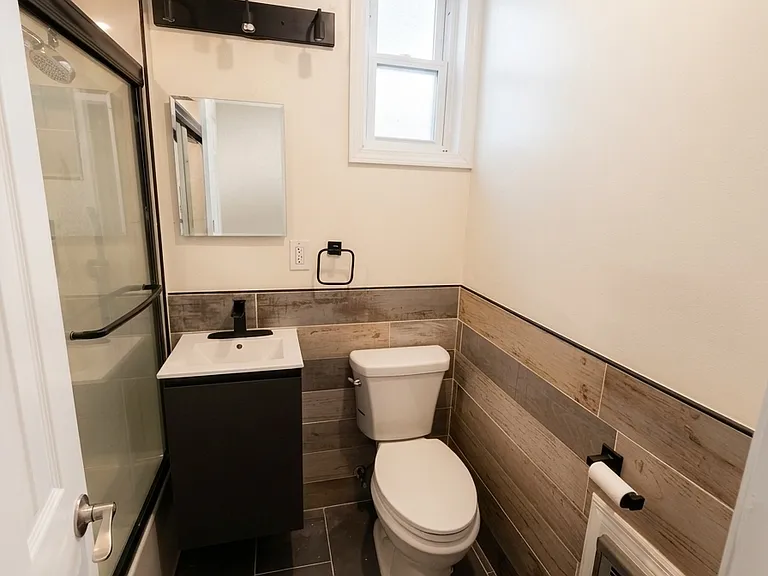 9023 Avenue L — Photo 3