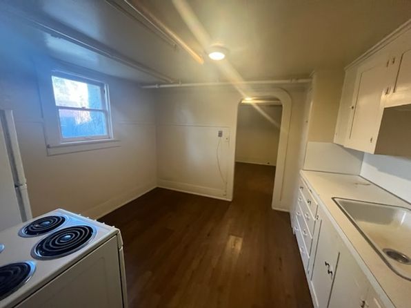 1701 4th St #8