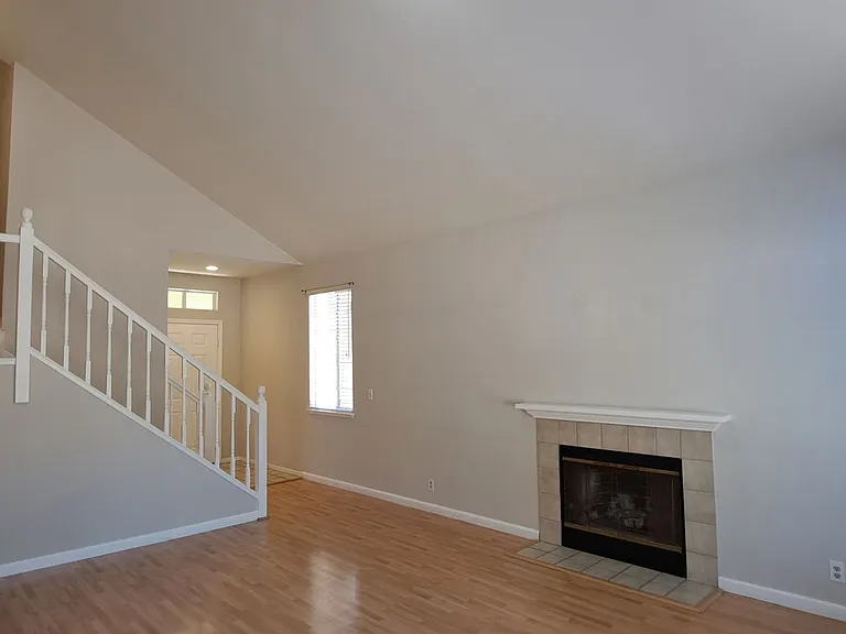 320 Stamper Cir — Photo 5