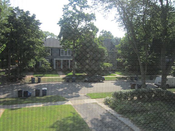 4th image of 1112 Lincoln Ave