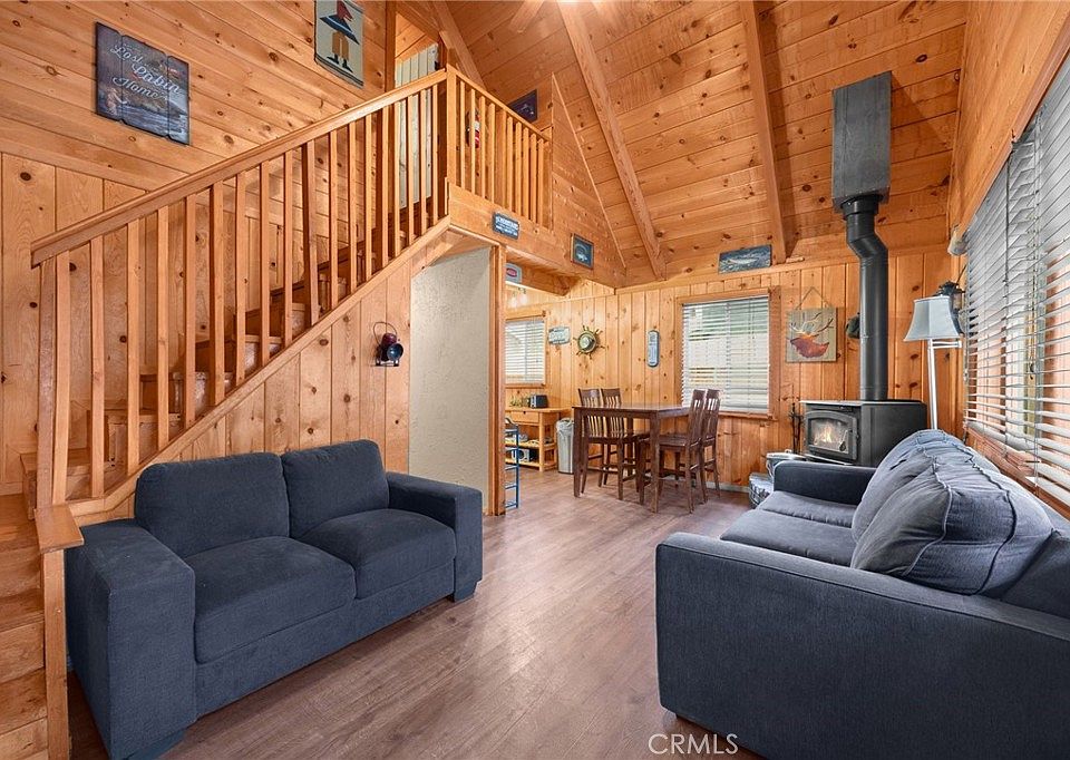 1st image of 747 Holmes Ln