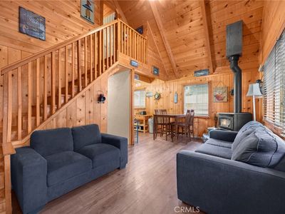 747 Holmes Ln, Sugarloaf, CA, 92386