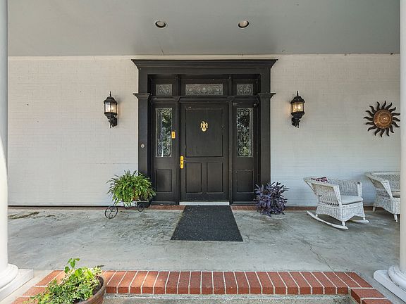 5th image of 105 Long Branch Dr