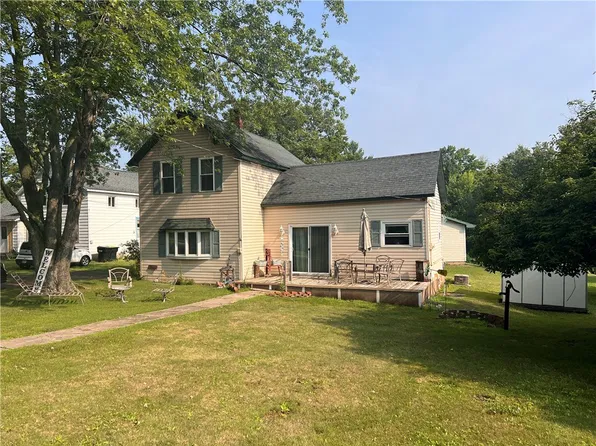 305 E MAIN Street, Fairchild, WI 54741