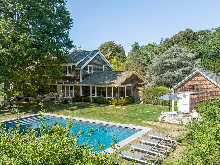18 Dickerson Dr — Photo 18