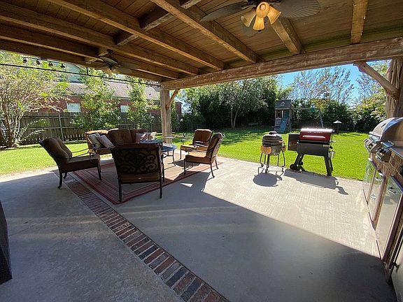 4th image of 115 River Oak Cir