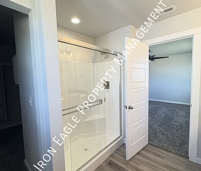 5667 S Memory Ave — Photo 27