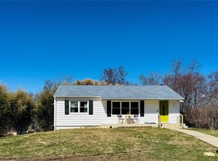 2 Elizabeth Ln, New Windsor, NY 12553