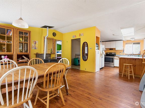 4th image of 30111 62nd Ave E