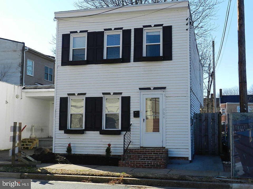 1st image of 504 Sophia St