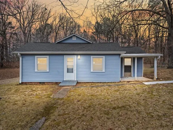 210 W Balfour Ave, Asheboro, NC 27203