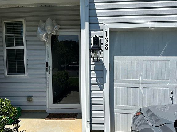 3rd image of 138 Sickler Ct