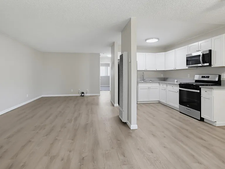 Moss Garden Apartments — Photo 29
