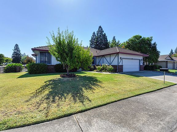 2nd image of 299 Walton Way