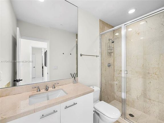 5th image of 6799 Collins Ave APT 506