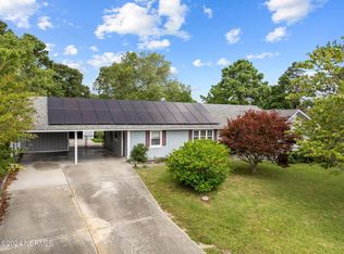 906 Arnold Rd, Wilmington, NC 28412