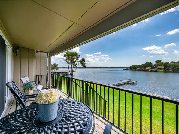 5200 Country Club Dr, Granbury, TX 76049