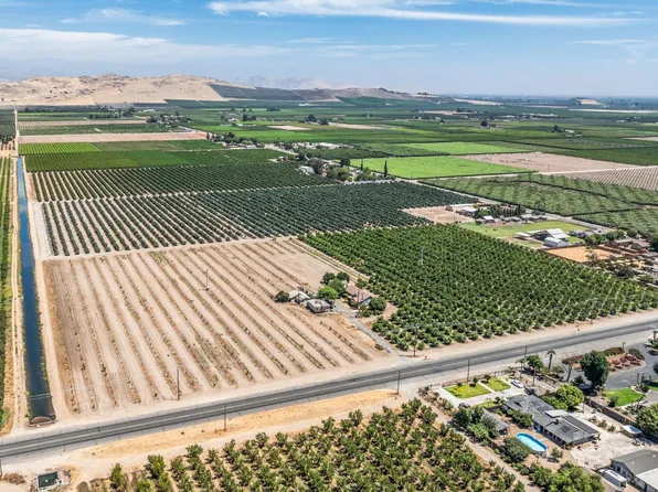 9810 S Alta Ave, Reedley, CA 93654