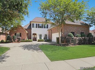 36448 Lake Bend Ave, Prairieville, LA 70769
