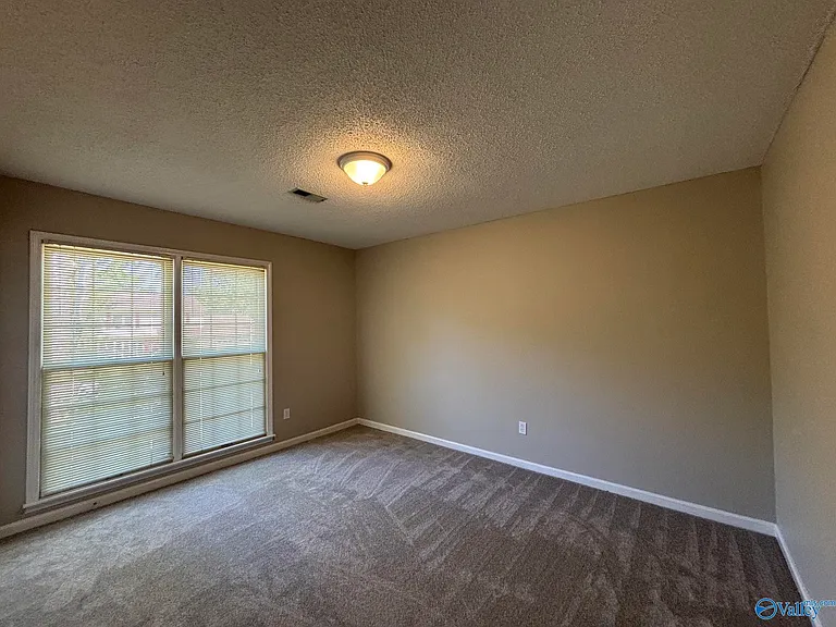 2705 Willena Dr SE — Photo 24