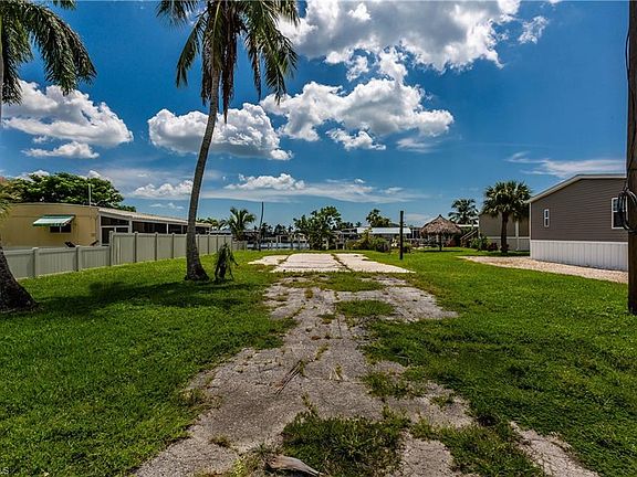 4th image of 608 Sunset Ct Lot 15