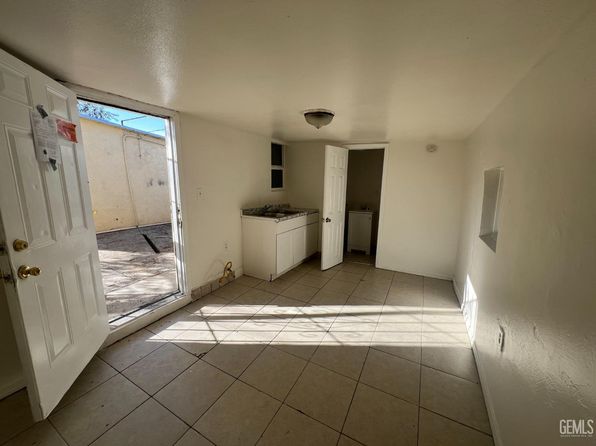 bakersfield-california-18890034 picture