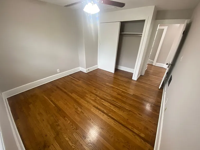 1323 W 3rd Ave — Photo 31