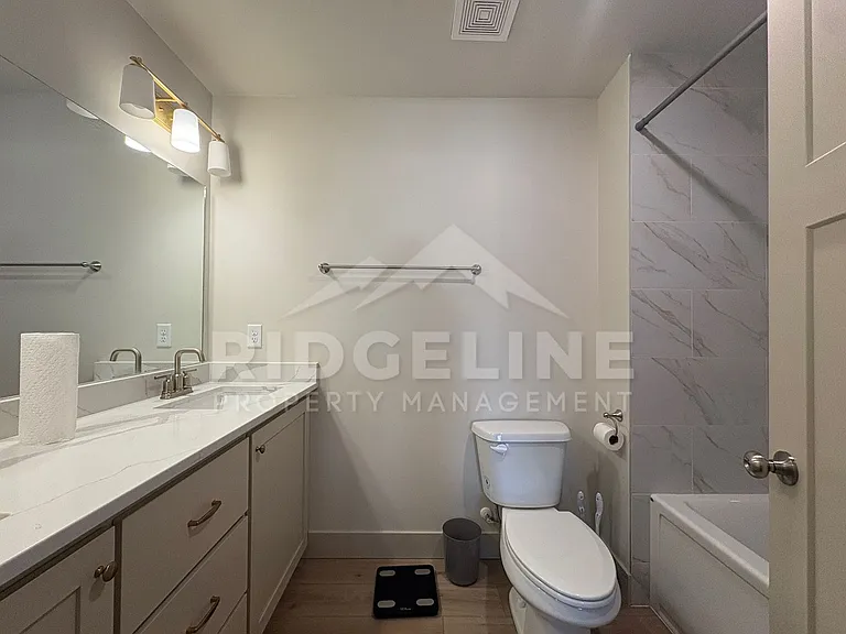 1322 Boston Ct — Photo 11