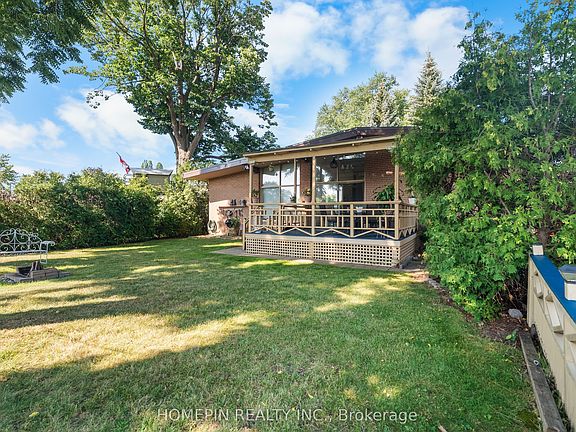 2nd image of 25 Grovetree Rd