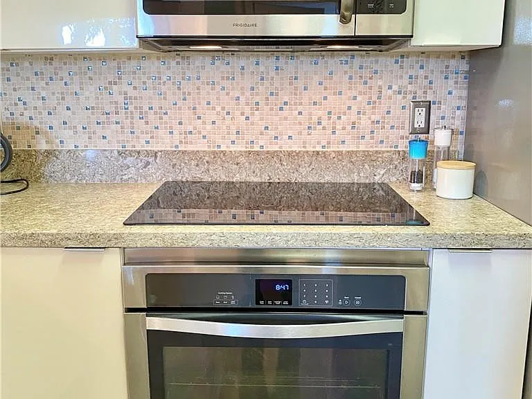 15035 Michelangelo Blvd #306 — Photo 10