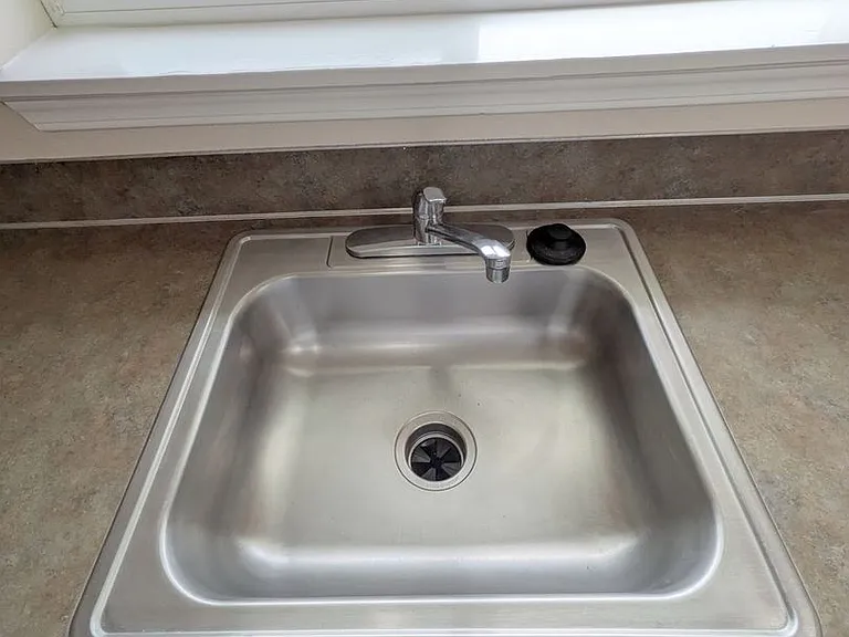 Wellesley Park Apartments — Photo 10
