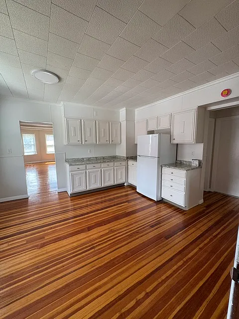 39-41 Belvidere Ave #2