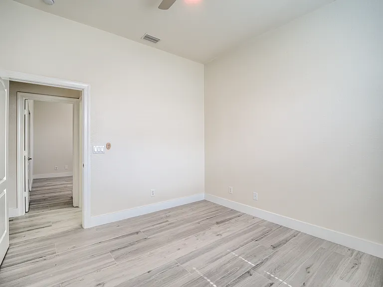 14854 Toscana Way — Photo 30