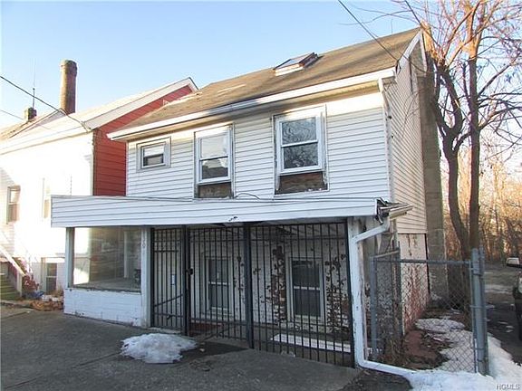 4th image of 130 John St