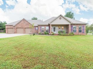 20440 E 103rd St N, Claremore, OK 74019