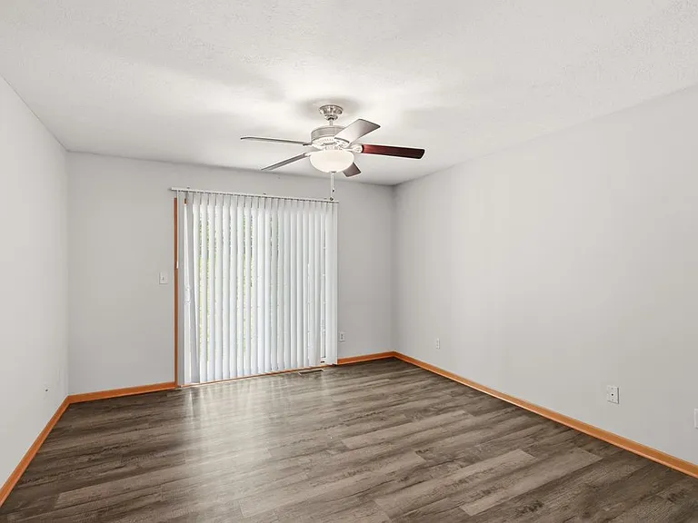 547 Moore Rd #5 — Photo 22